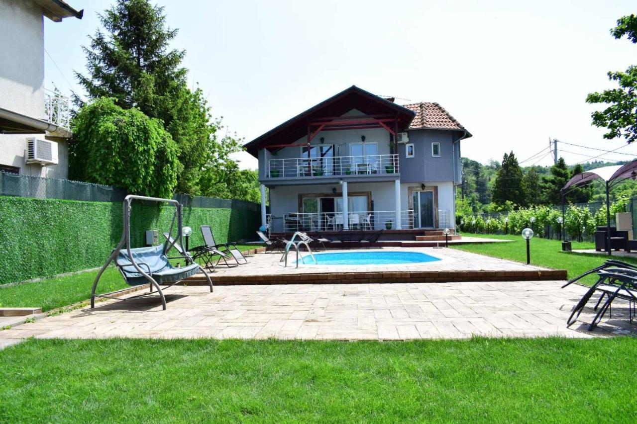 Vila Mila Riverside Apartments Smederevo Exterior foto